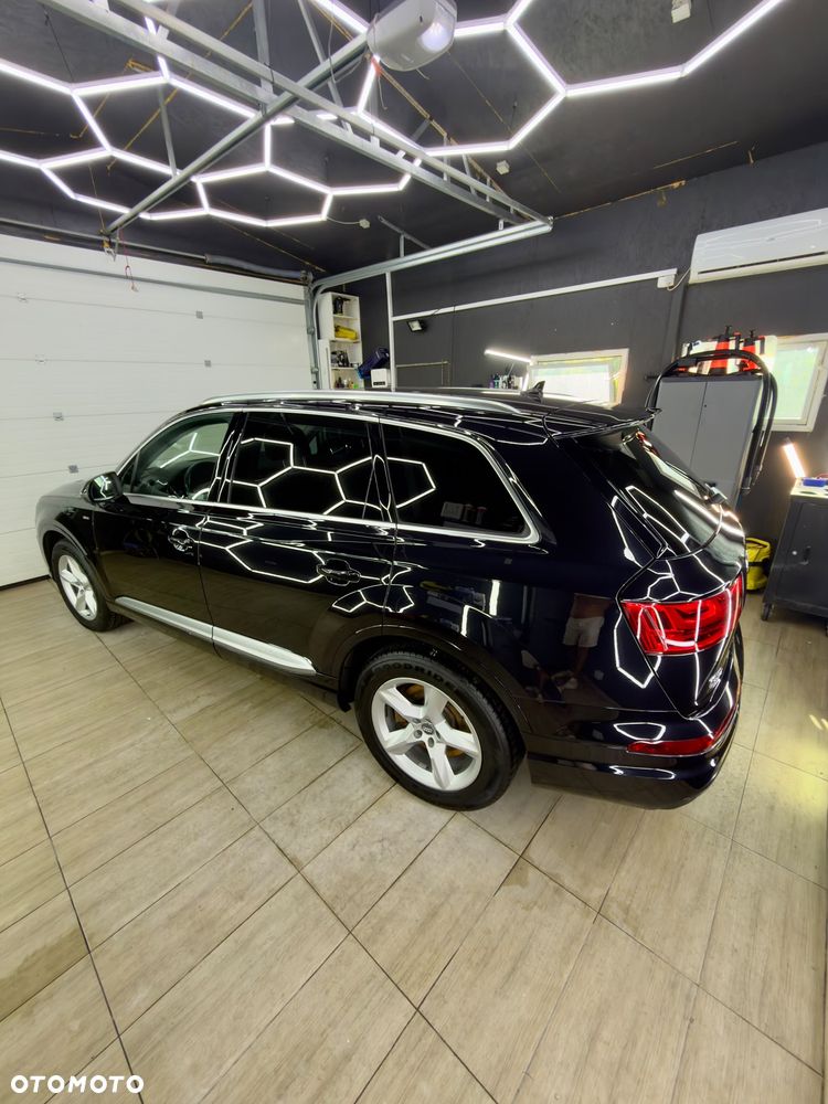 Audi Q7 - 15