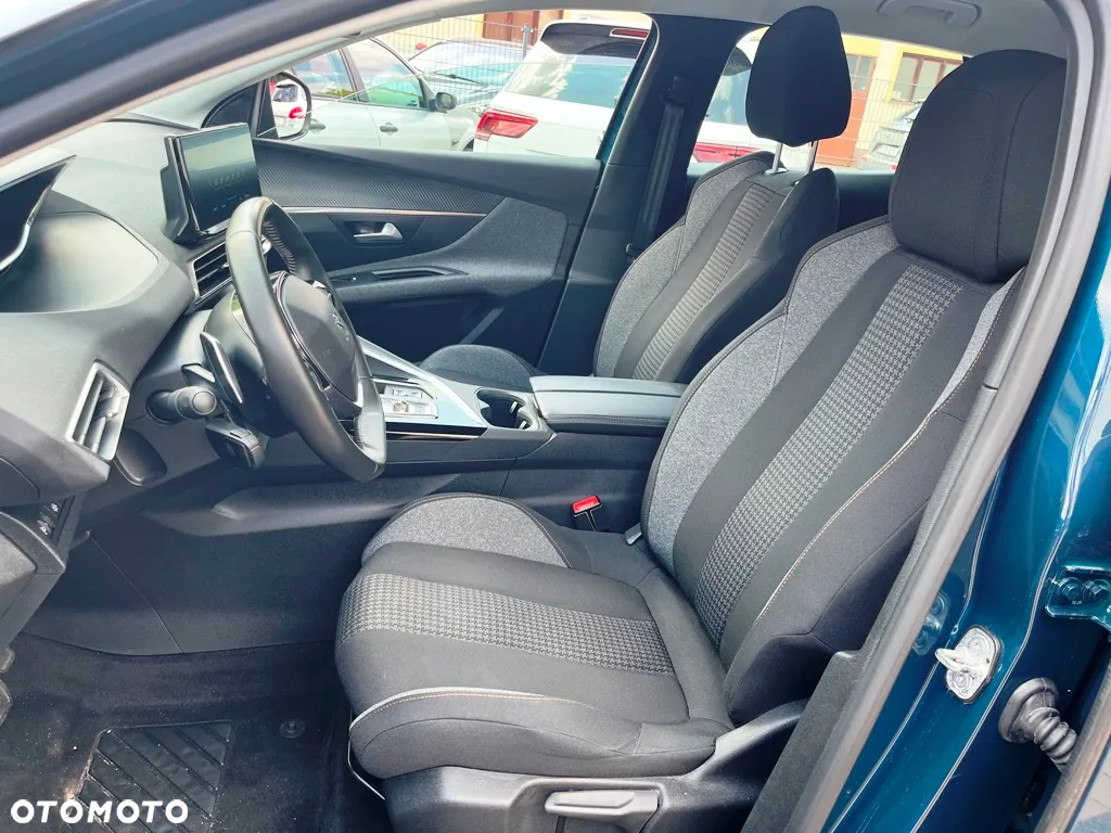 Peugeot 3008 - 11