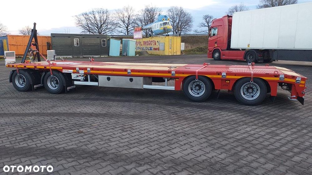 MAX Trailer 4 osiowa przyczepa, najazdy hydrauliczne dwuczęściowe - 6