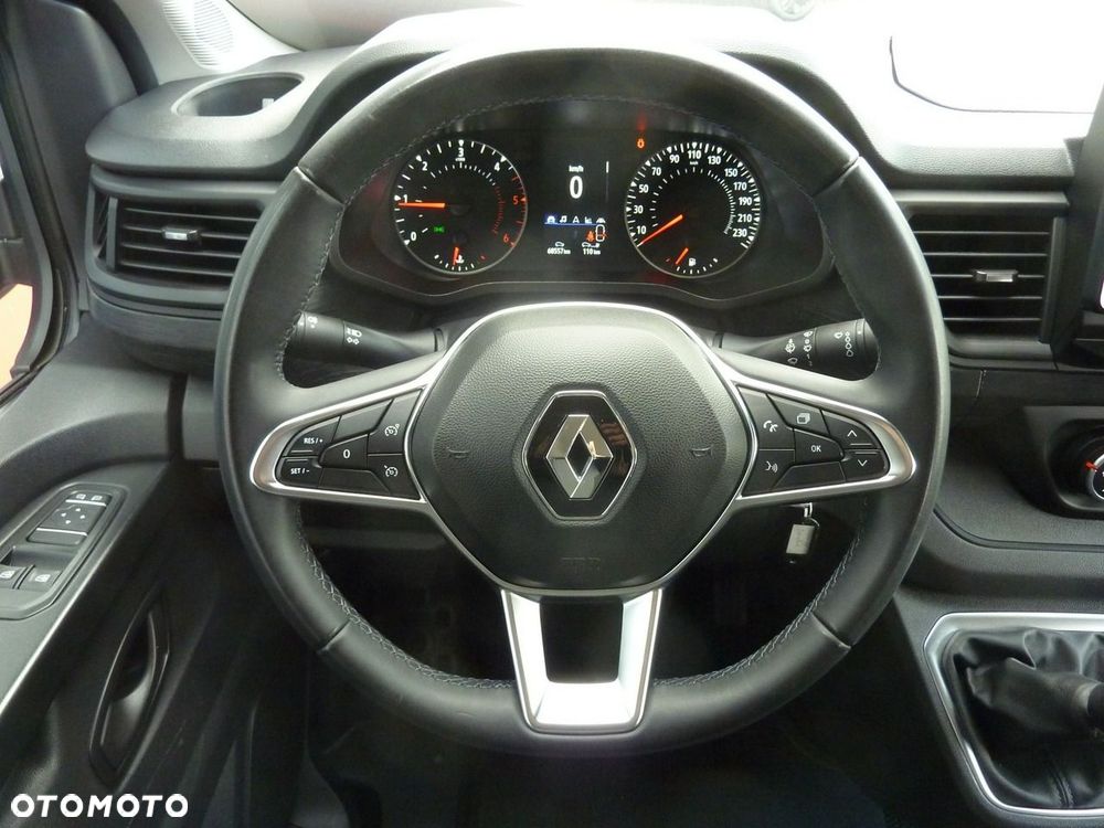 Renault Trafic - 17