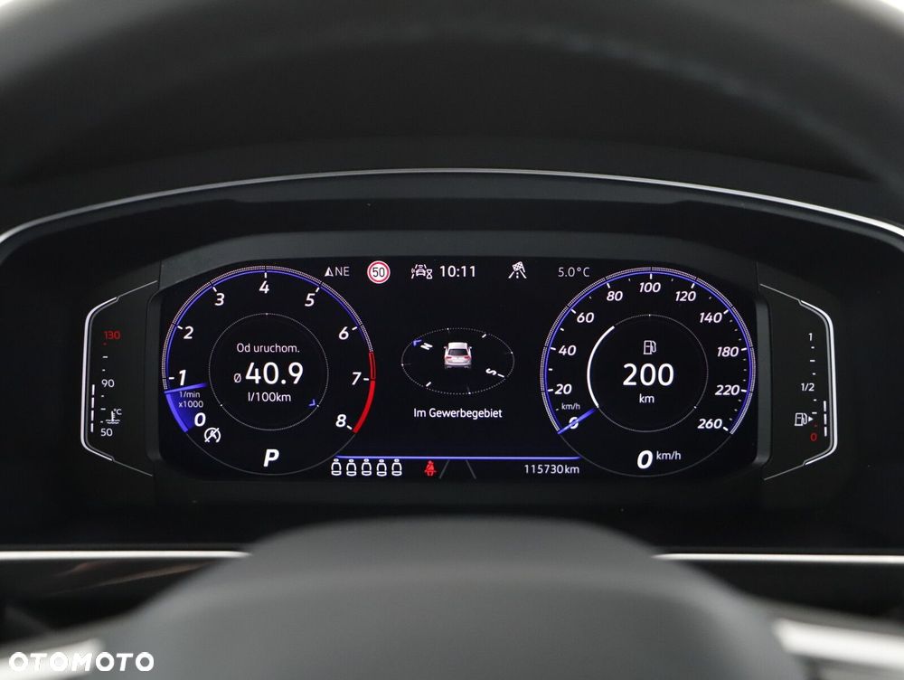 Volkswagen Tiguan Allspace - 11