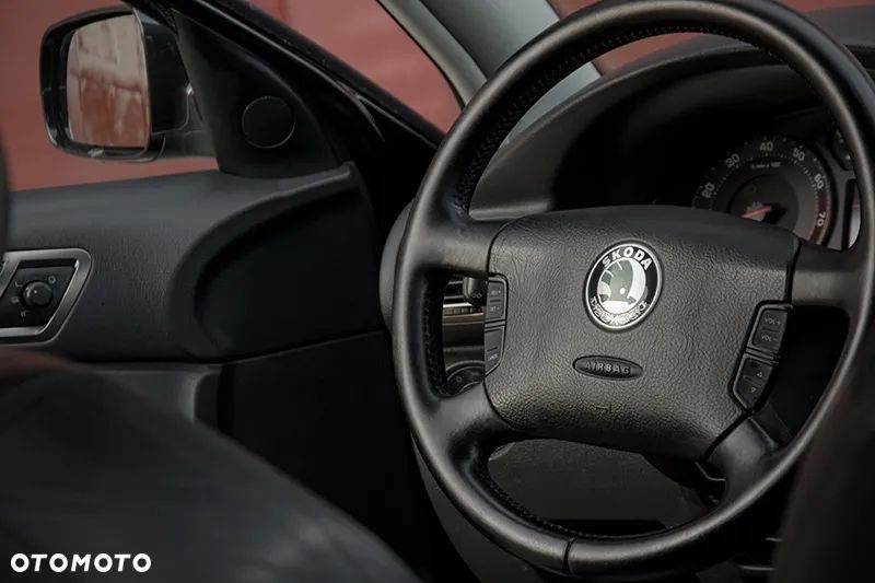 Skoda Superb 2.8 V6 Elegance - 20