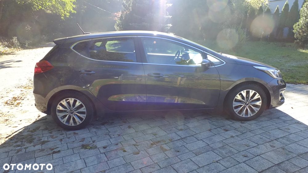 Kia Ceed - 7