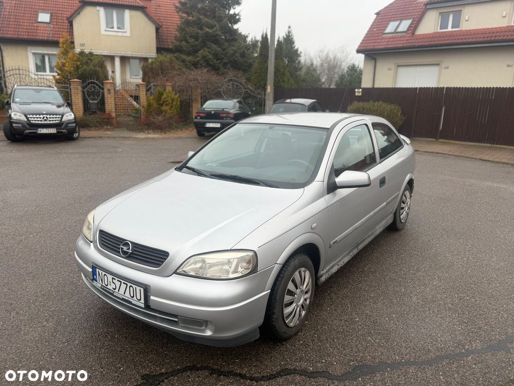 Opel Astra 1.6 Sport - 1