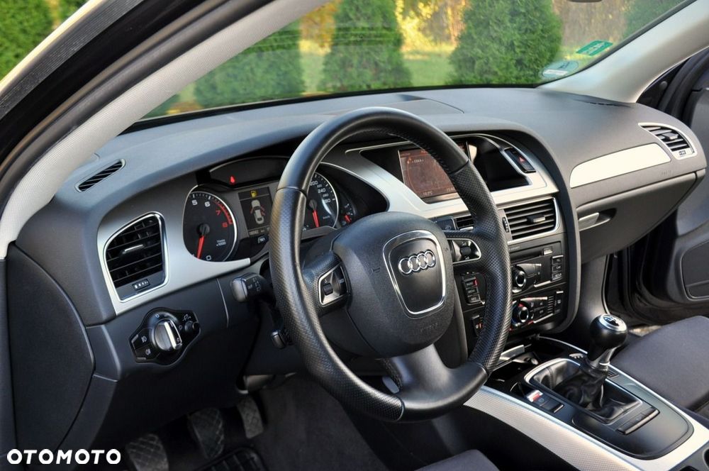 Audi A4 Limousine - 22