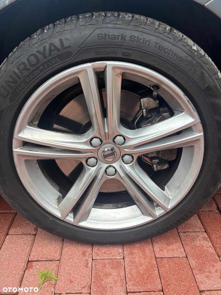 Volvo V90 D5 AWD Momentum - 19