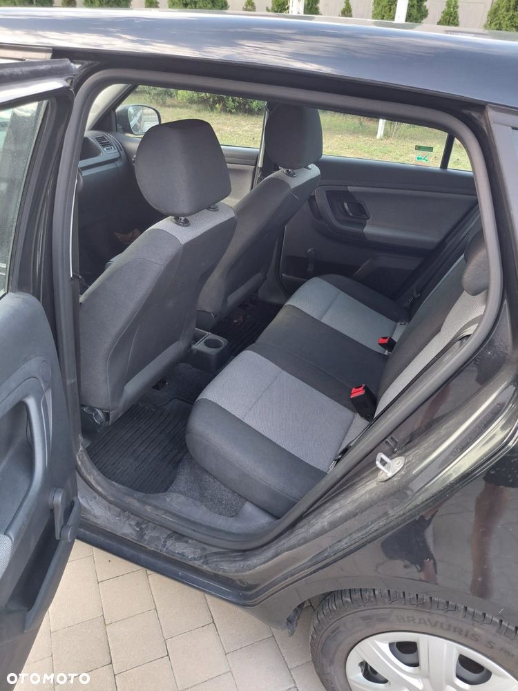 Skoda Fabia 1.4 16V Classic - 11