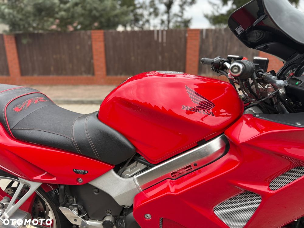 Honda VFR - 9