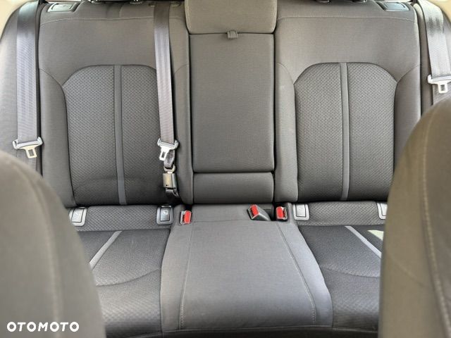 Kia Optima - 25