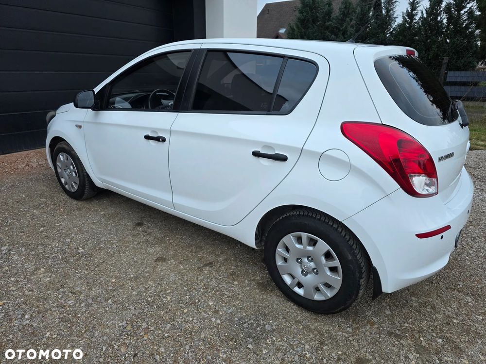 Hyundai i20 1.25 Classic + - 17