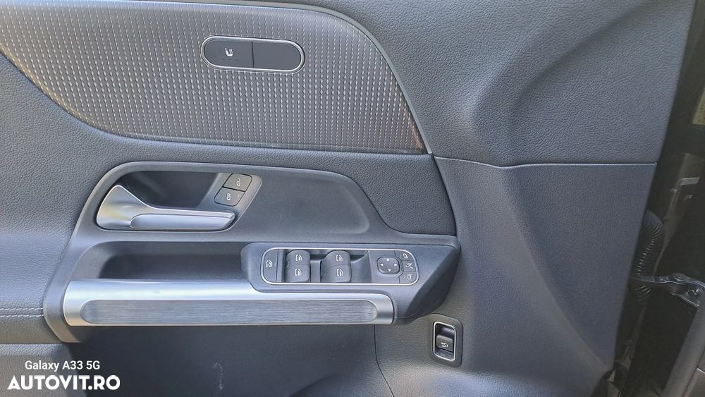 Mercedes-Benz EQB 300 4Matic Progressive - 10