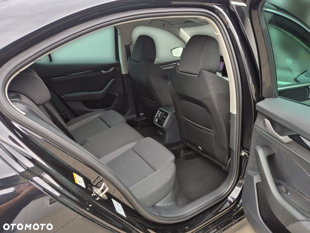 Skoda Octavia 1.5 TSI mHEV Drive Selection DSG - 15