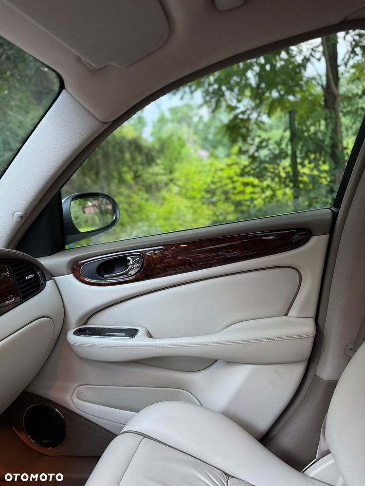 Jaguar XJ Super V8 - 17