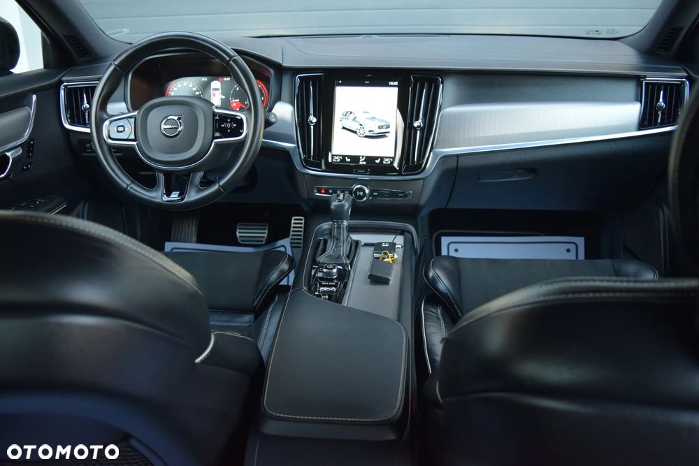 Volvo V90 D4 Geartronic R Design - 39