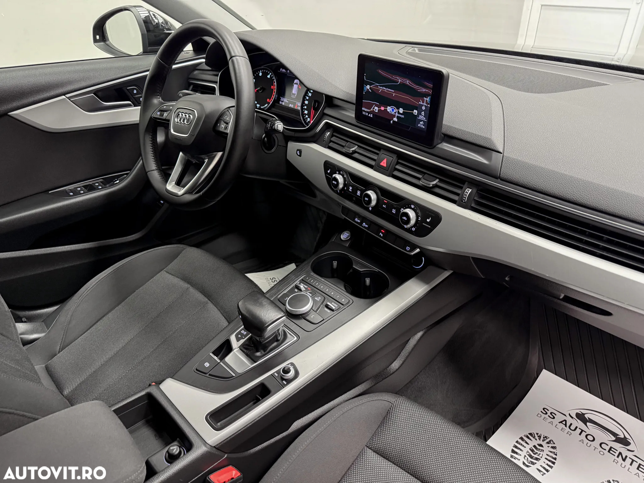 Audi A4 Avant 2.0 TDI S tronic - 13