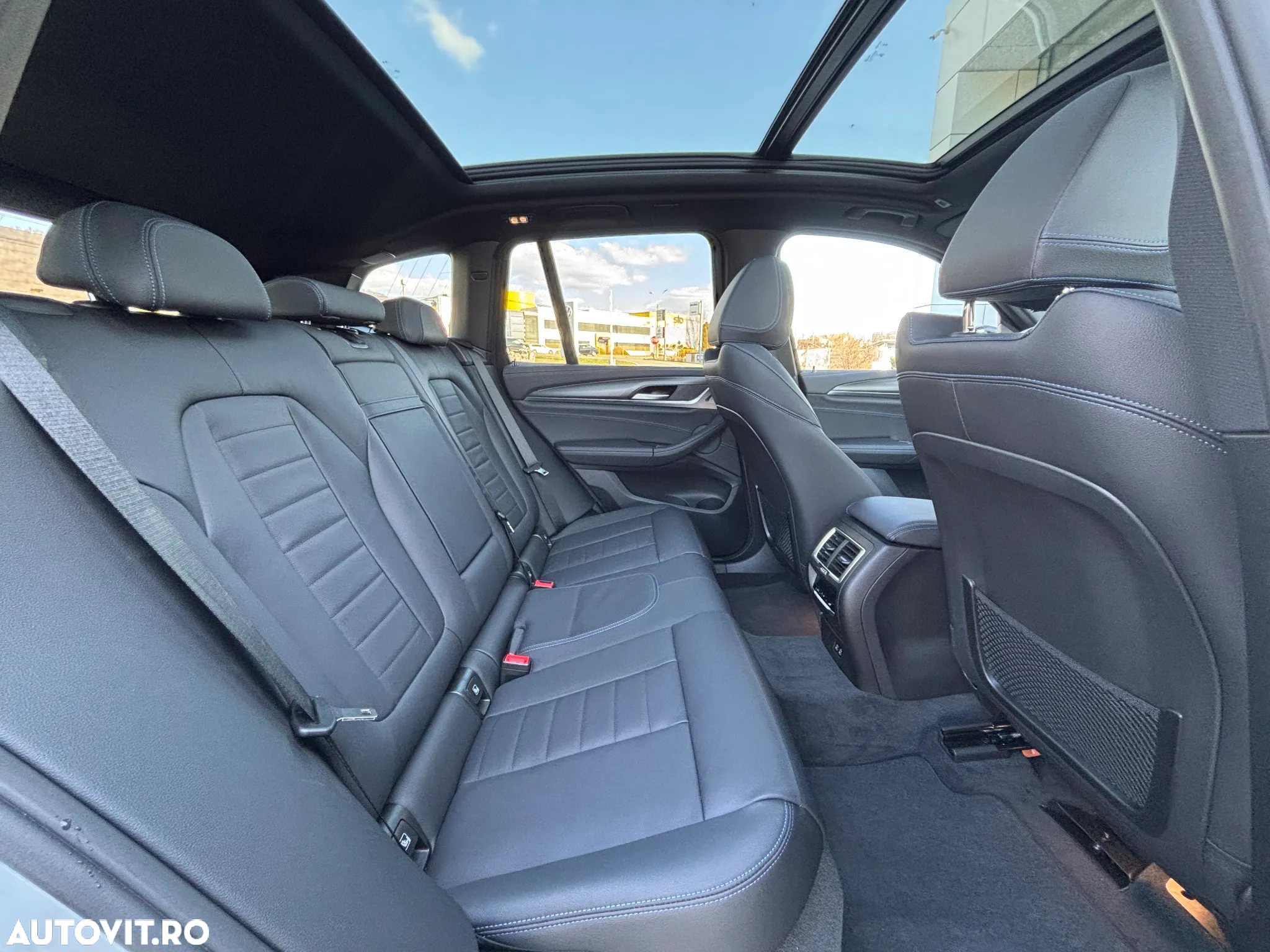 BMW iX3 Standard - 8