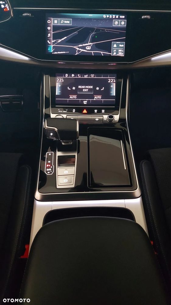 Audi Q7 55 TFSI quattro tiptronic S line - 26