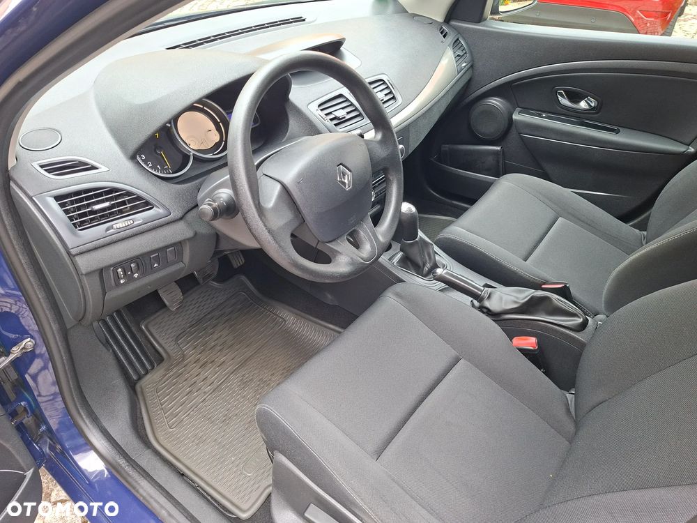 Renault Megane 1.6 16V 100 Authentique - 11