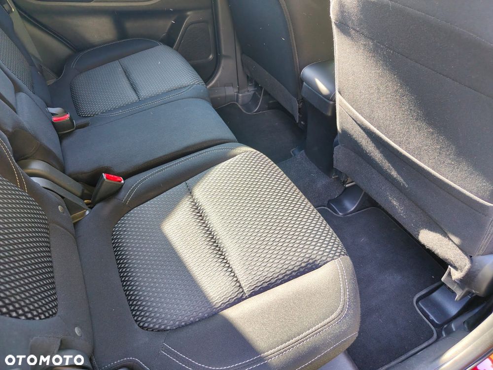 Mitsubishi Outlander 2.0 Invite + 2WD - 11