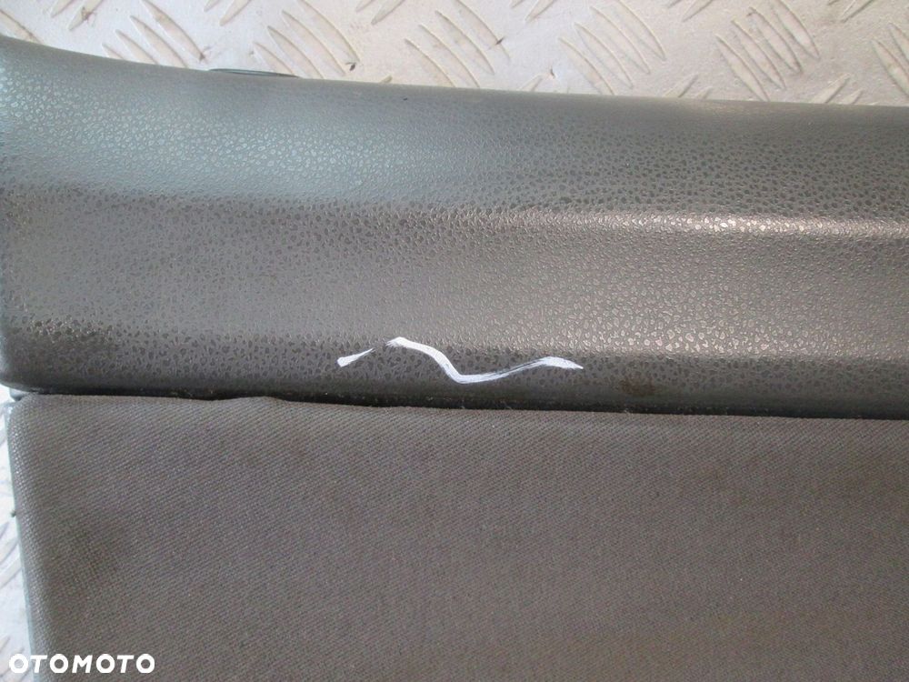 BOCZEK DRZWI TAPICERKA LEWY LEWA PRZÓD VW POLO IV 9N 01- 5D - 2