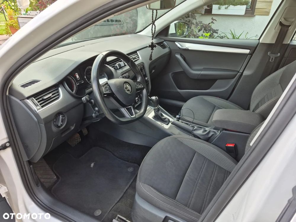 Skoda Octavia Combi 1.5 TGI G-TEC DSG Ambition - 8