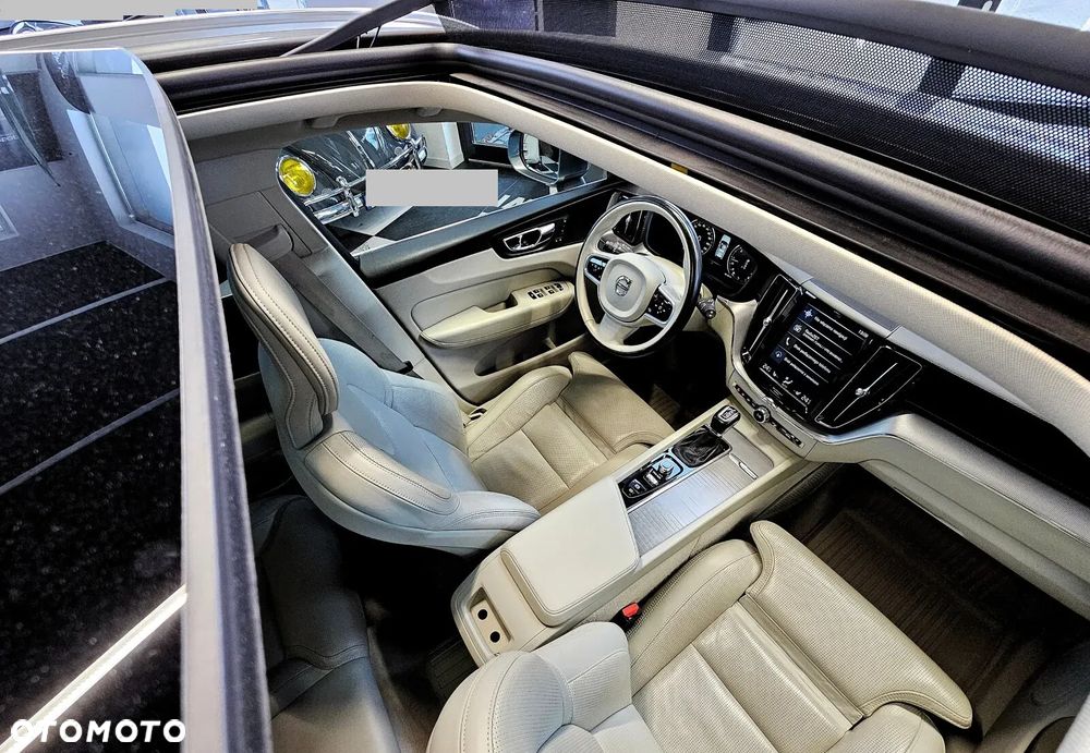 Volvo XC 60 D5 AWD Inscription - 28