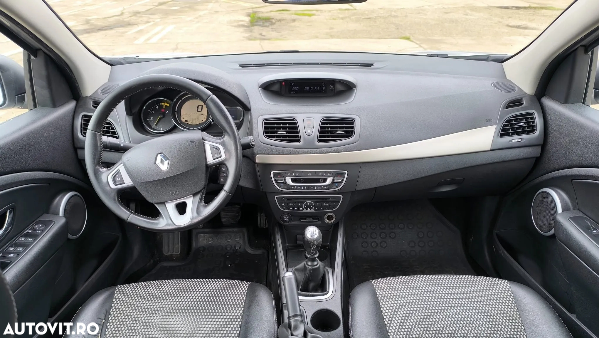 Renault Fluence 1.5dCi Privilege - 15