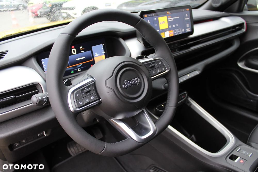 Jeep Avenger 1.2 T3 mHEV Summit FWD eDCT6 - 10