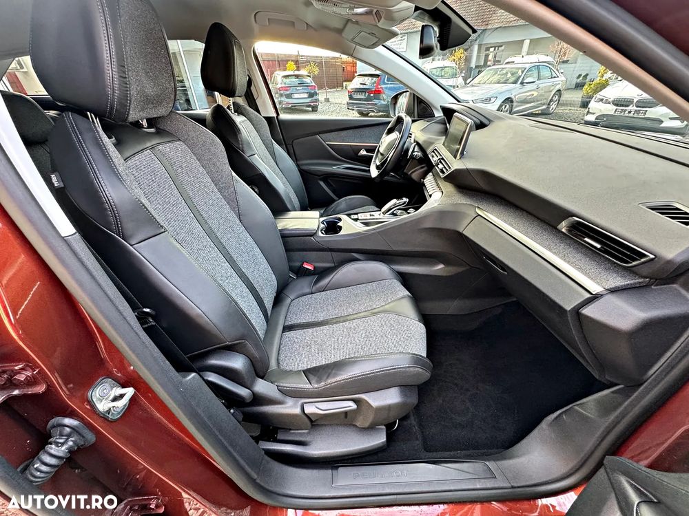 Peugeot 3008 PureTech 130 Stop & Start EAT6 Allure - 8