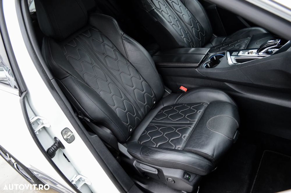 Peugeot 3008 1.6 THP EAT6 GT-Line - 25