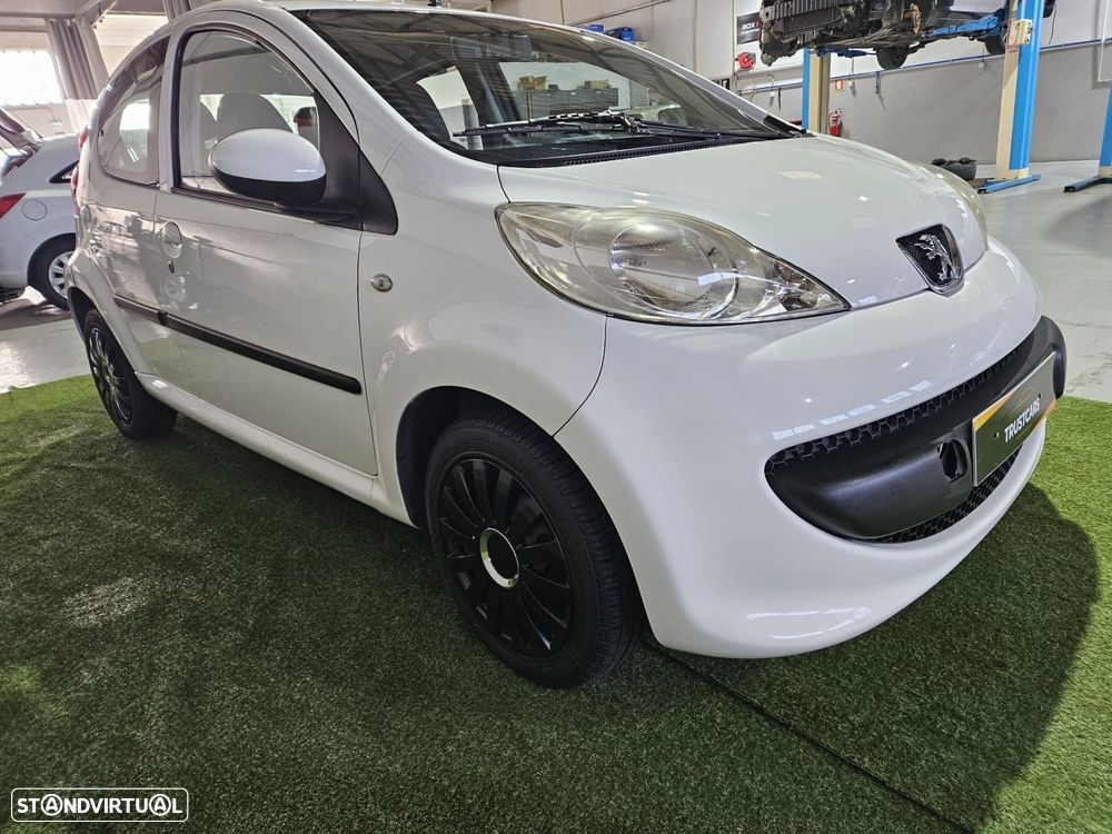 Peugeot 107 1.0 Trendy 2 Tronic - 3