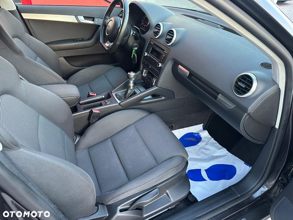 Audi A3 Sportback 1.4 TFSI Ambiente - 7