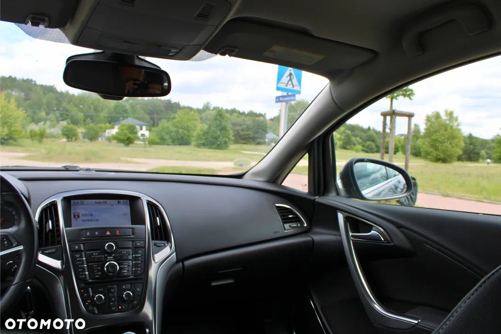 Opel Astra 1.7 CDTI DPF Cosmo - 28