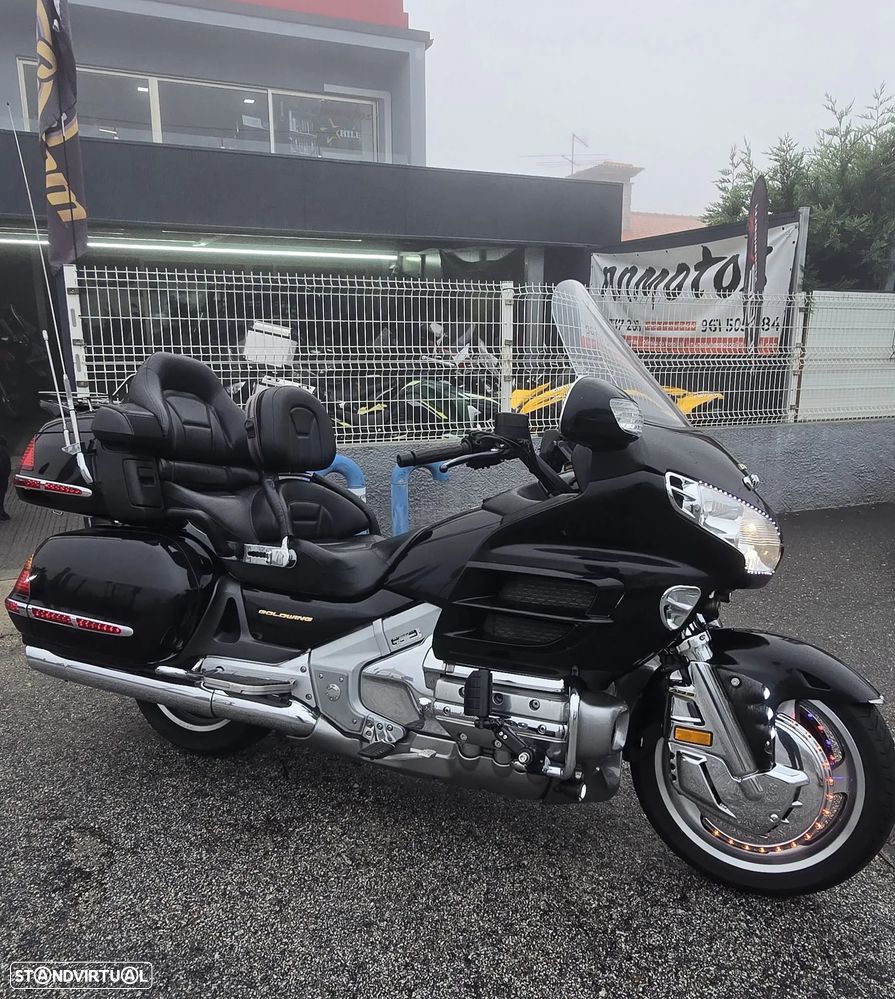 Honda Goldwing - 2