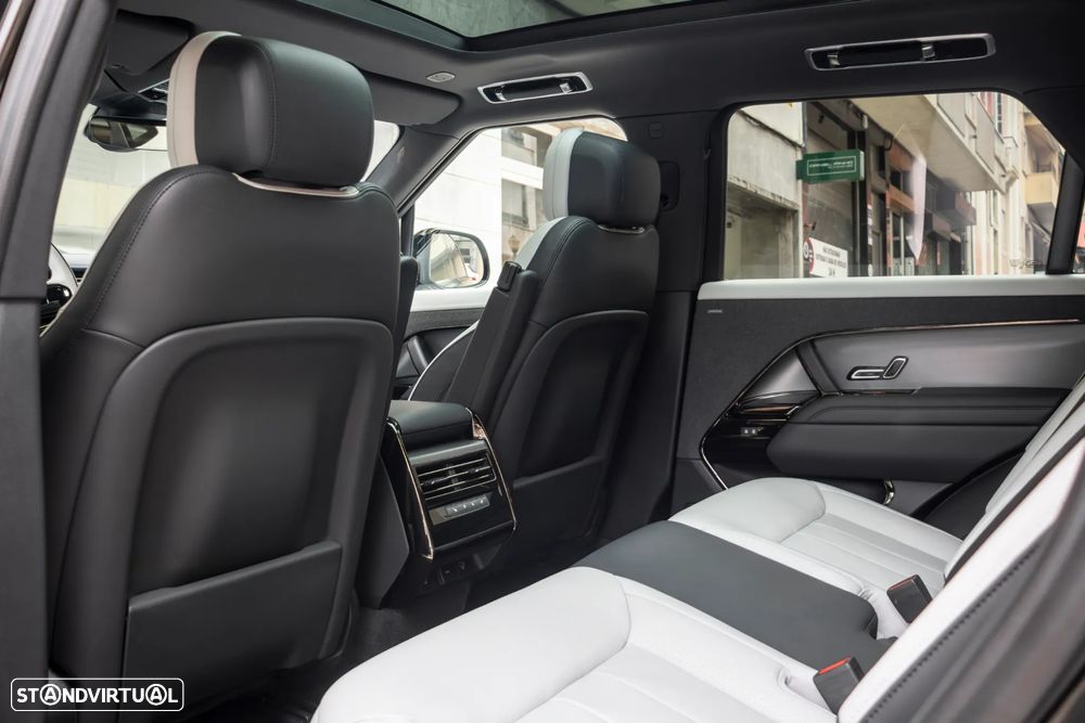 Land Rover Range Rover Sport 3.0 P440e Dynamic SE - 30