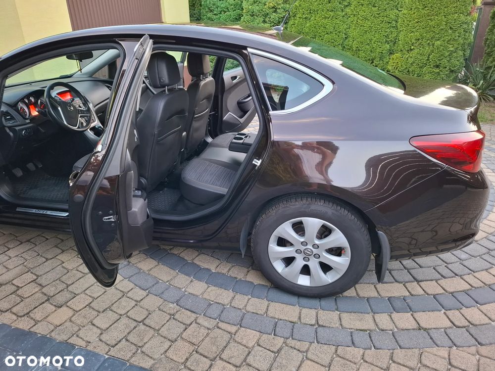 Opel Astra 1.4 T Energy EU6 - 15