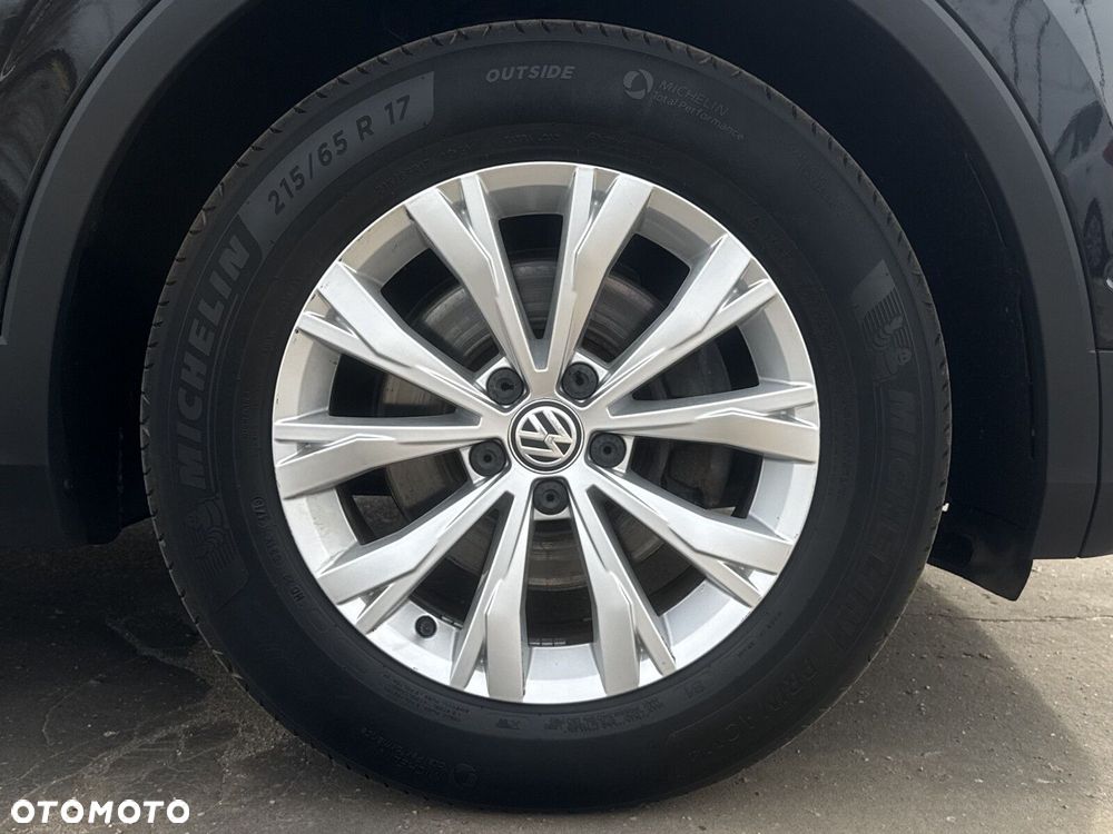 Volkswagen Tiguan - 37