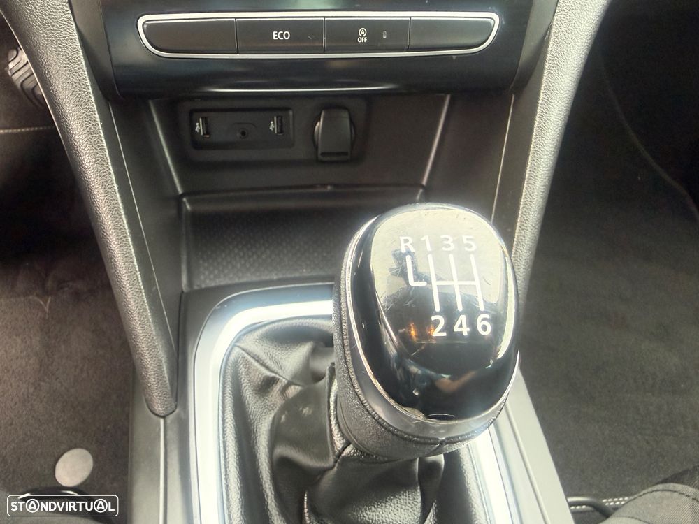 Renault Mégane 1.5 Blue dCi Limited - 17