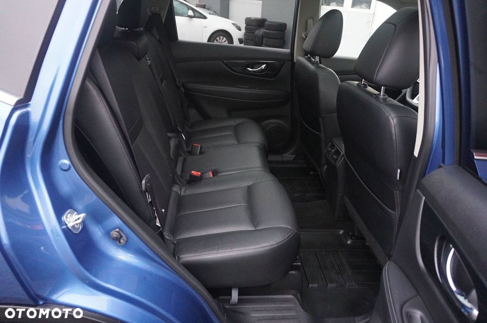 Nissan X-Trail 2.0 dCi Tekna 4WD Xtronic 7os - 24