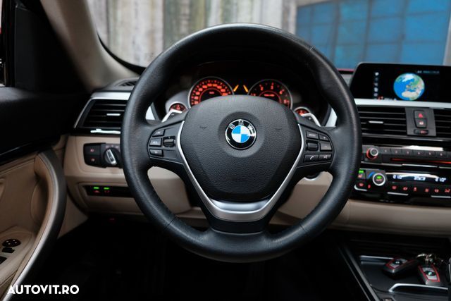 BMW Seria 3 325d Aut. Sport Line - 31