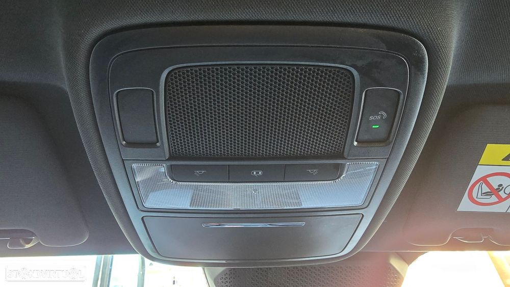 MG MG4 64 kWh Luxury - 12