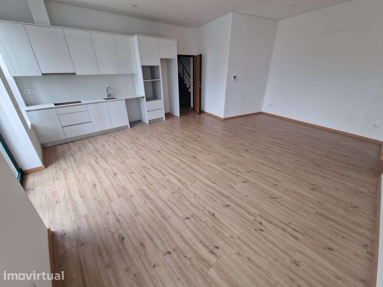 Apartamento T1 novo com terraço no centro de Ovar - Grande imagem: 2/15