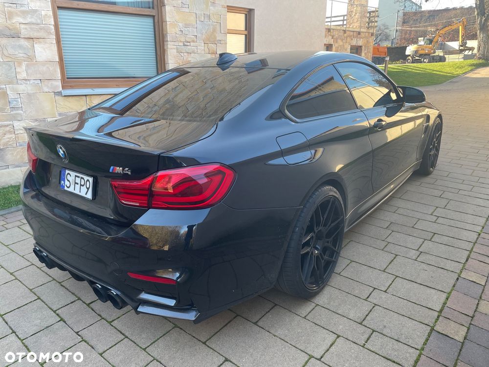 BMW M4 - 4