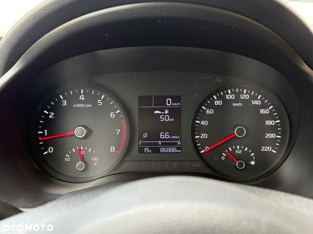 Kia Stonic 1.4 L - 7
