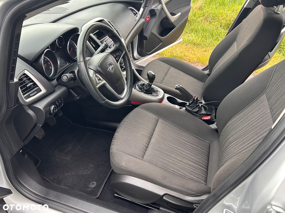 Opel Astra 1.4 T Cosmo - 17