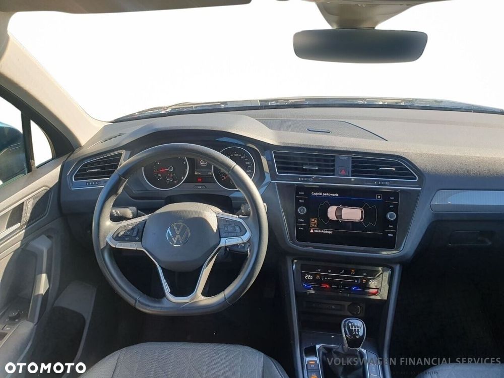 Volkswagen Tiguan - 10