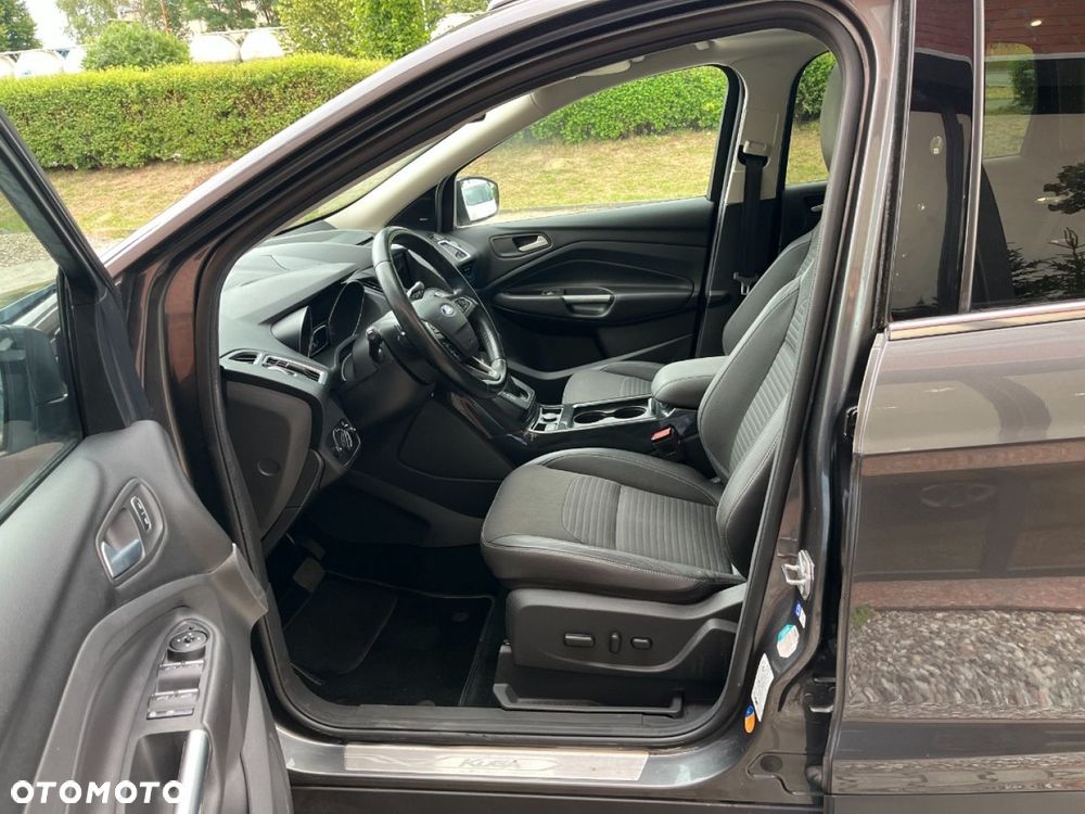 Ford Kuga 1.5 EcoBoost 4x4 Business Edition - 24
