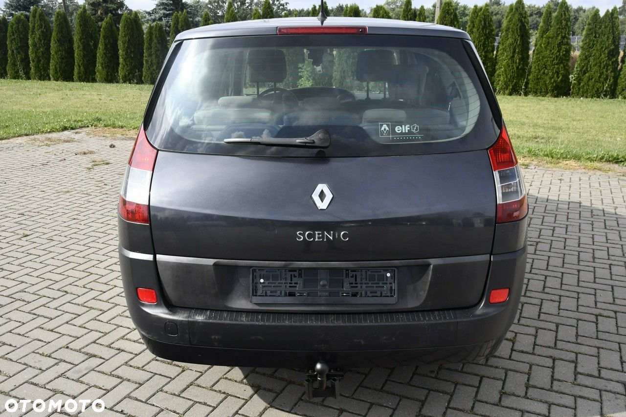 Renault Grand Scenic - 10