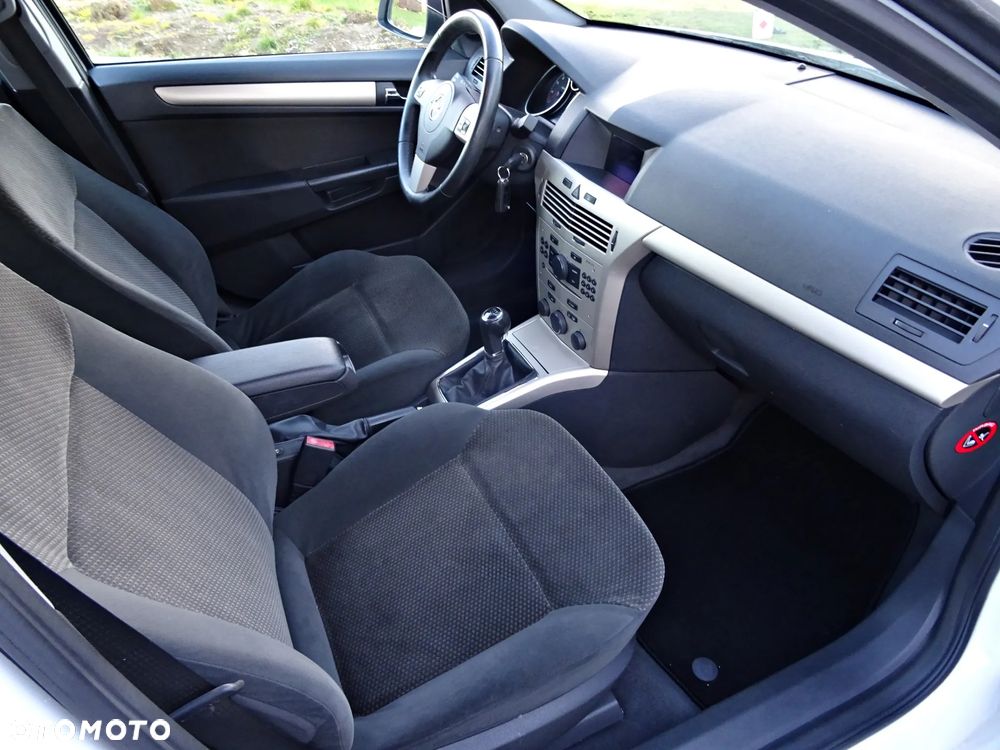 Opel Astra - 23