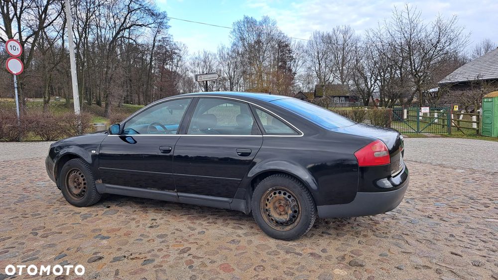 Audi A6 Limousine 2.4 - 6